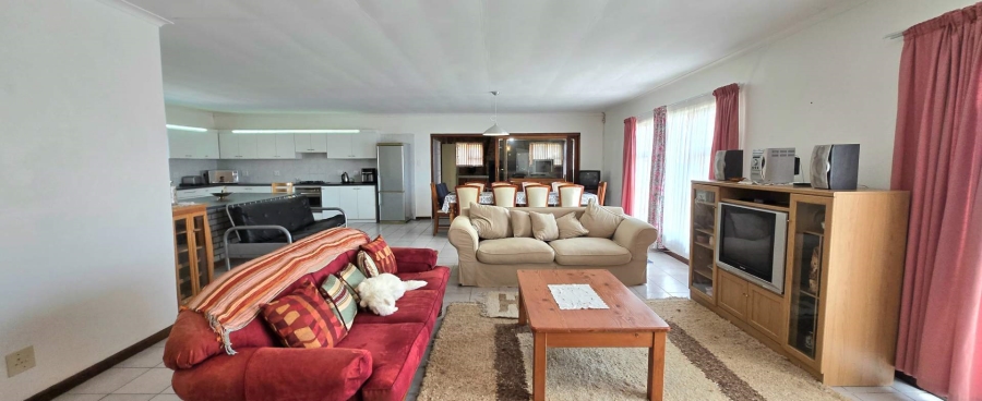 3 Bedroom Property for Sale in Franskraal Western Cape